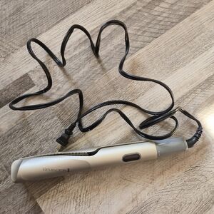 Remington Iron for Sleek Hair & Beach Curls 1” Barrel Chanpagne